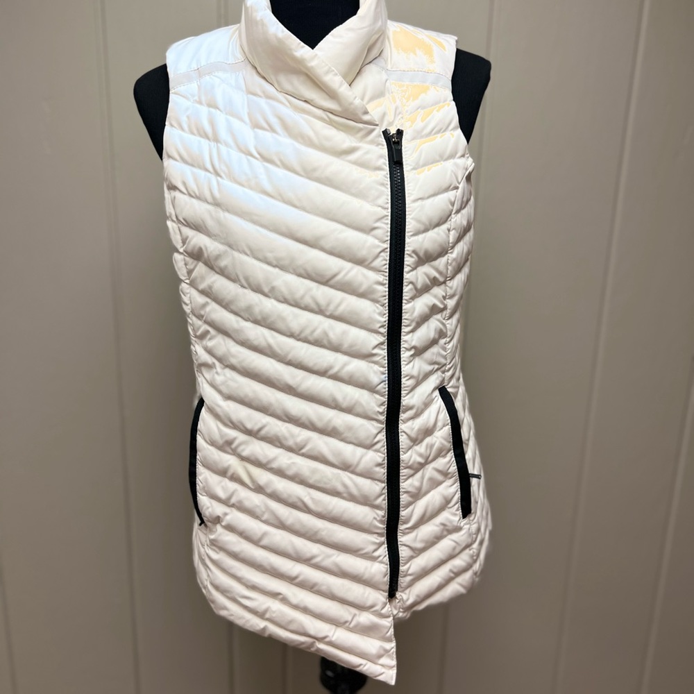 Good use condition Athletica size small, white/cream
